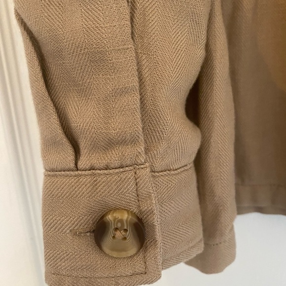Never worn, gorgeous tan jacket - Picture 4 of 4